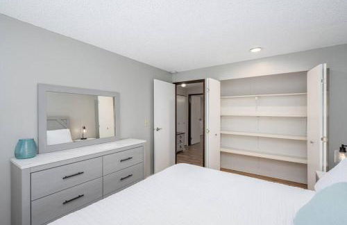 Edgewater Paradise HotTub Private Dock & Game Room - Foto 44