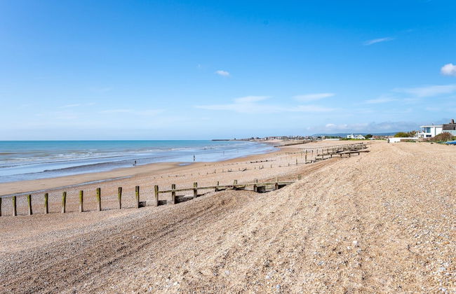 Blissful Bay Just a Stone s Throw Away - Foto 7