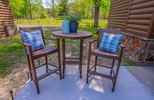 Riverfront Little Red Cabin, Hot Tub, World-class Trout Fishing, Views & Boat Access - Photo 43