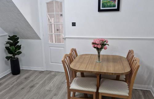 Cosy and Luxurious Home - Photo 30