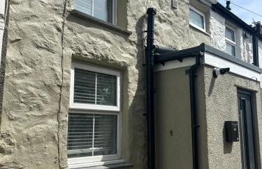 Cosy modern miners cottage - Photo 26