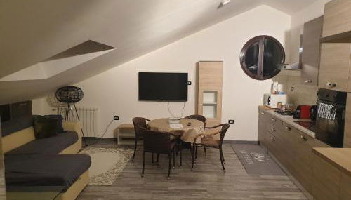 Angela's Attic - Photo 5