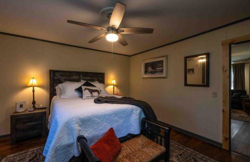 Charming Country Farmhouse Near Natural Bridge - Foto 35