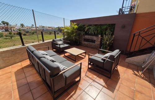 3 BDR House near La Zenia PRIVATE lounge terraces, fire places, BBQ, kitchen, parking - Foto 7
