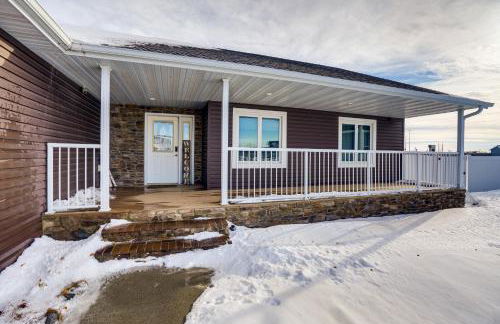 Hot Tub and Fenced Yard Spacious Fargo Home! - Foto 38