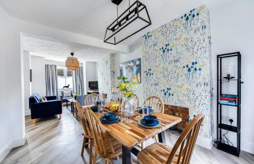 Spacious Bedford House Sleeps 6 Superfast WiFi Weekly Rates - Foto 2