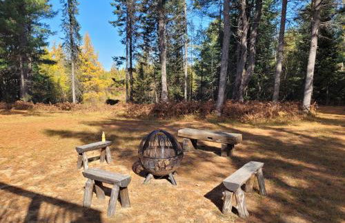 Hazel's Goose Creek Lodge - Private Riverfront! - Foto 8