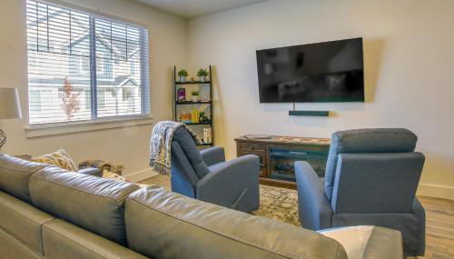 2 Mi to Zootah Providence Townhome with Fireplaces - Foto 4