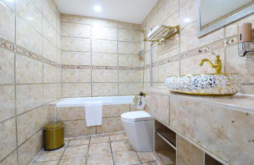 Queen Stay Apartments - Foto 14