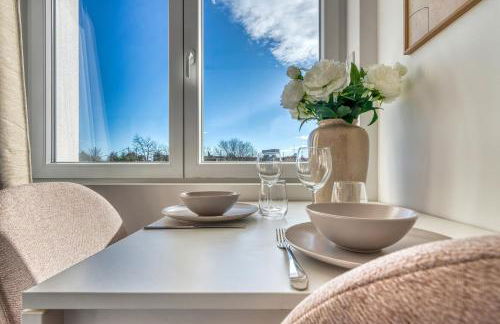 La Suite Crème - Métro D - Gare de Vénissieux - Foto 18