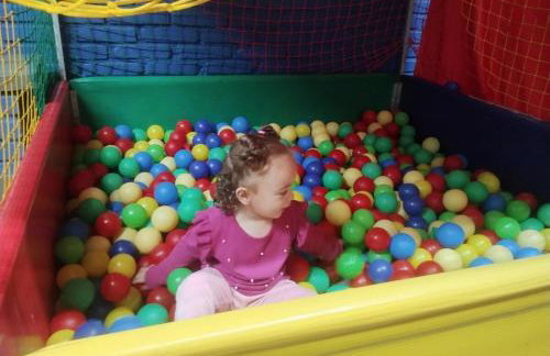 Casa com piscina na praia grande para temporada ou festas - Foto 27