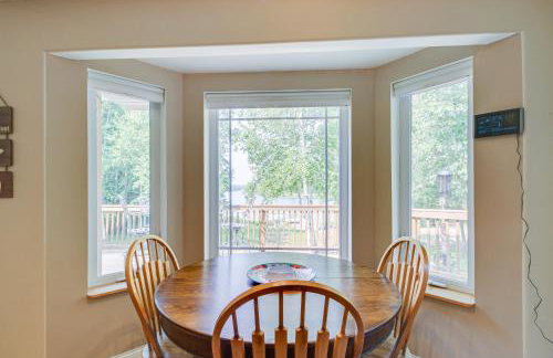 White Swan Lake Home Near Hiking and Snowmobiling! - Foto 13