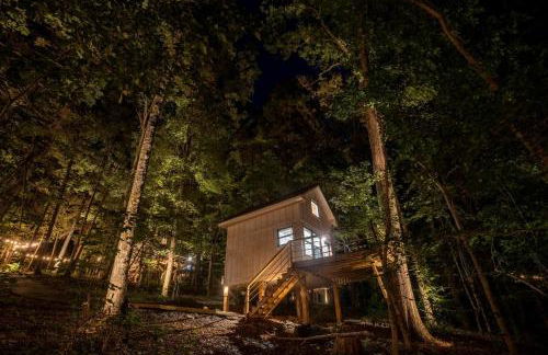 Off-grid Tree House Suitable for Four in Alabama - Foto 30