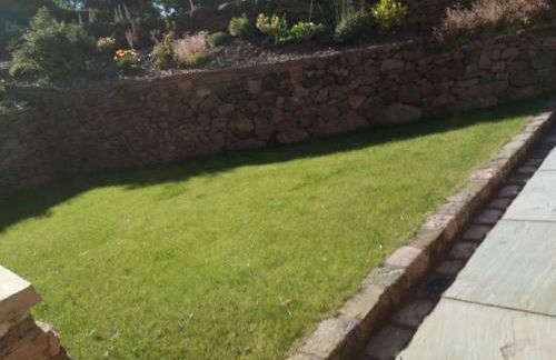 Staycation 3-bedroom home with panoramic views free off road parking - Foto 17