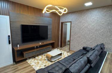 Moderno, Aconchegante e Perto de Tudo! - Foto 31