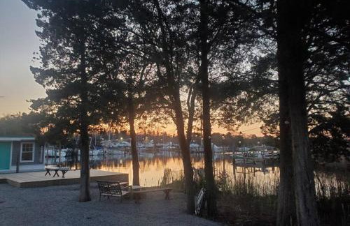 Riverfront Style w Firepits and Fun - Foto 58