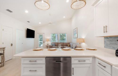 Brand New Luxury Rental on Oleander Unit F - Foto 9