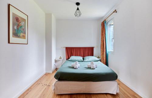 La Tourelle de Saint Michel de Livet - Parking - Foto 7