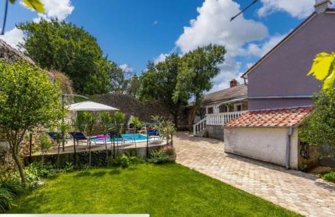 Amazing,full privacy holiday home with swimming pool l & hot tub - Foto 57