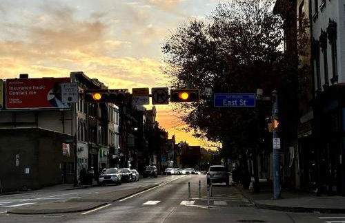 Pet Friendly 3 Bdrm House with Private Yard - Foto 36