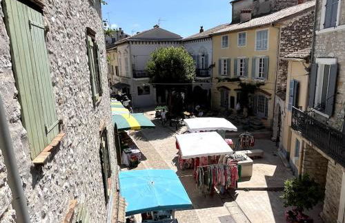 Appartement 56m2 avec balcon en coeur de village - Foto 4