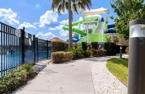 Luxury Disney Villa 5BR With Private Pool and Spa (4 Miles from Disney) - Foto 27