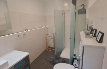 Ferienwohnung Am See mit kleinem Boot und 3er Kajak und 2 SUP - Foto 39