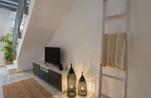 Naousa - 2BR House with Amazing View - Caper - Photo 16