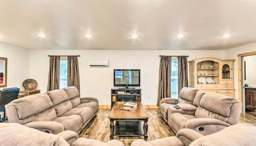 Spacious Apt Overlooking AR River Near Dtwn! - Foto 4