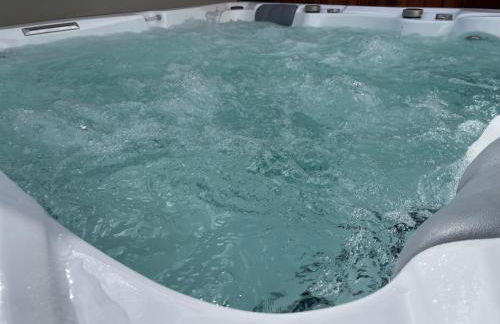 Winter Oase Beheizter Whirlpool Sauna und Kamin - Foto 1