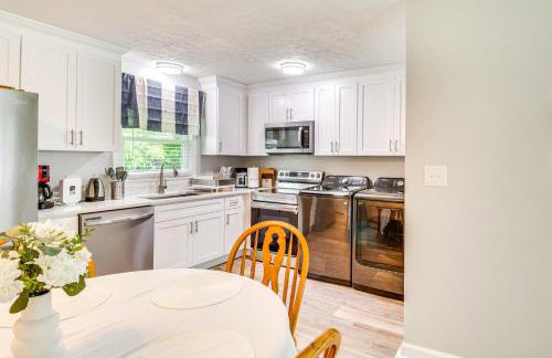 4 Mi to Hampton Coliseum Home with Yard! - Foto 2