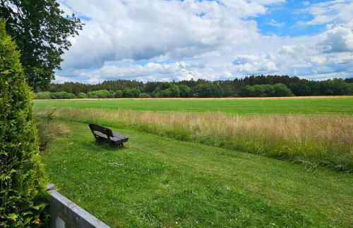 Wohlfühloase in der Eifel mit Weitblick in die Natur, Seenähe, Poolnutzung, Minigolf, Tennis und vieles mehr - Photo 14