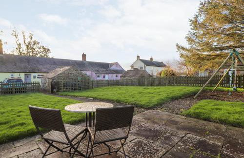 Garden Cottage - Photo 26