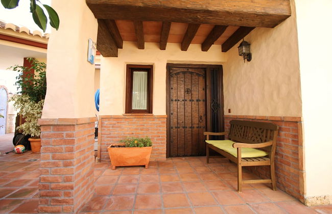 1033 Villa Laura - Photo 2