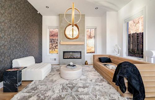 Modern Lakeview Home with Private Dock Sleeps 5 - Foto 6