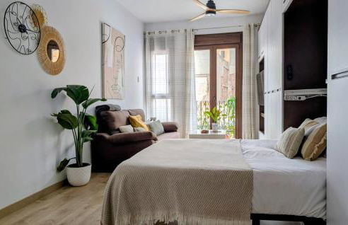 Chic Studio with Castle View Balcony and A/C - Foto 19