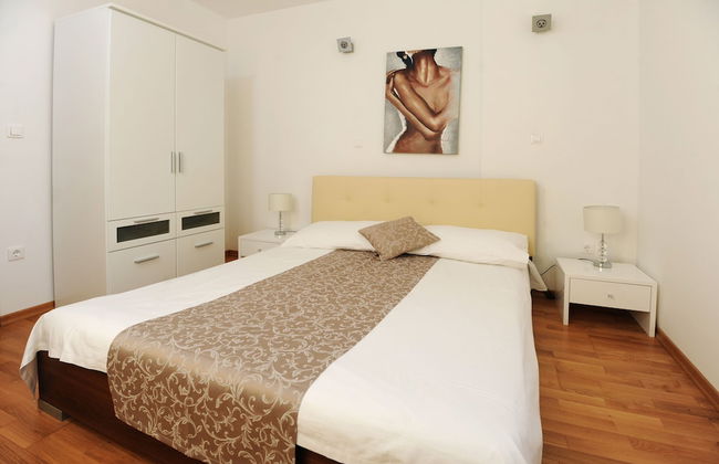 Citybreak Apartman With Private Beach Near Split - Foto 3