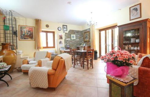 6 Bedroom Beautiful Home In Perdifumo - Foto 4