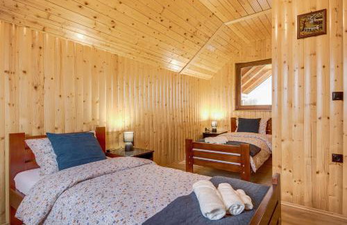 Apartment Stone and Wood - Photo 40