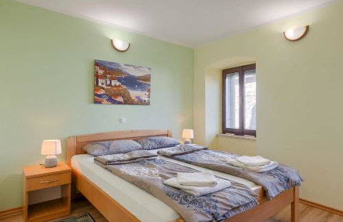 Modernes Apartment mit Panoramablick, Pool - inmitten von historischem Zentrum - Photo 27