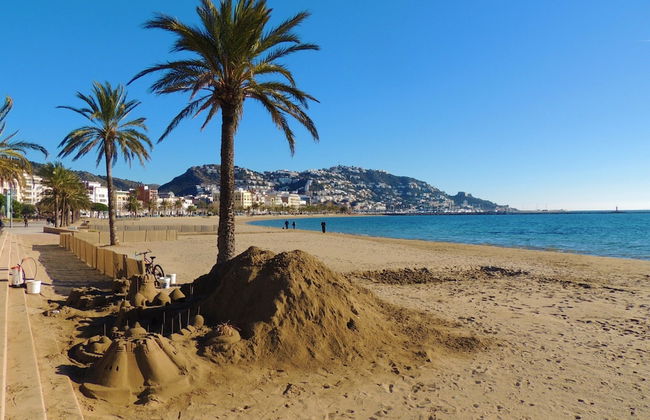 Apartment in Roses Near Sandy Beach - Photo 31