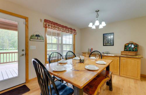 Hiawassee Riverfront Cabin 7 Mi to Lake Chatuge! - Foto 2