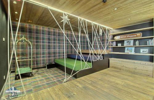 ARC 1600, LE RIDGE, Appartement 10 personnes Duplex Vue Montagne - ski aux pieds - Sauna, Hammam, Piscine, Salle de salle de sport-fitness - Foto 55