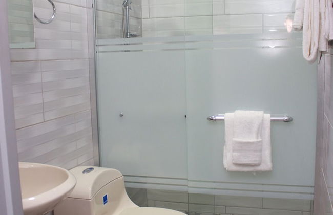 Remarkable 1-bed Apartment in Noord - Foto 13