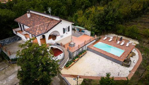 Tenuta Carbone - Con piscina e parcheggio privato - Foto 1, Garden, sunbed, Garden view