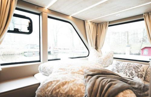 Deine schwimmende Auszeit auf dem Wasser - Festlieger Hausboot Tortuga - Foto 11