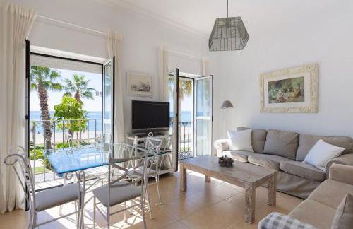 Apartamento con encanto en primera linea de playa - Photo 5