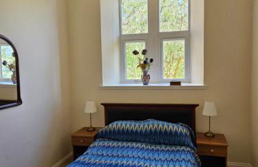 Old School, Spean Bridge - fun, friendly, relaxed - Photo 13