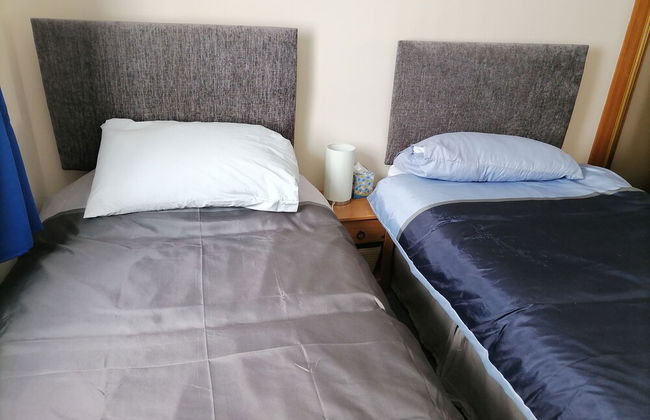 Impeccable 2-bed Flat in Wick - Photo 7