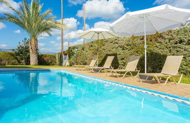 Villa Iliada Large Private Pool Walk to Beach A C Wifi Car Not Required - 2143 - Foto 5